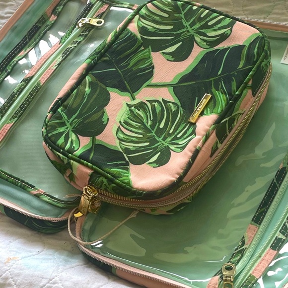 Very Cute Springtime Makeup / Travel Bags (2pc Set - Sophia Joy) - Picture 5 of 7